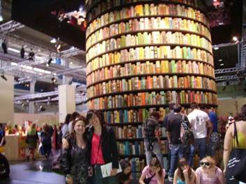Descrizione: Descrizione: Descrizione: Descrizione: Fiera-del-libro-Torino_2007.jpg