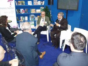 17.05.10_5_Presentazione Periferia.jpg